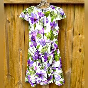 Alice and Olivia NWT Floral Palm Cream - Size 2